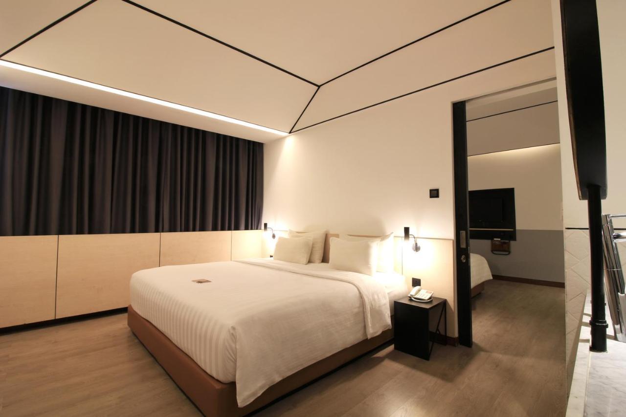 Gaia Cosmo Hotel Yogyakarta Kültér fotó