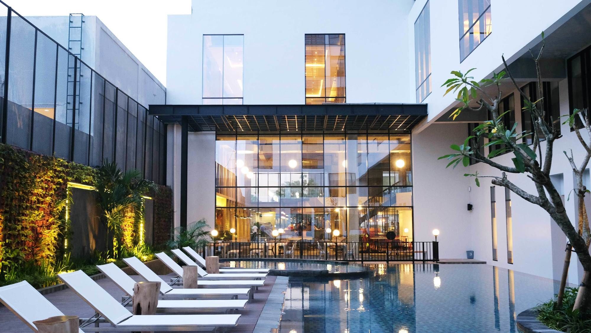 Gaia Cosmo Hotel Yogyakarta Kültér fotó