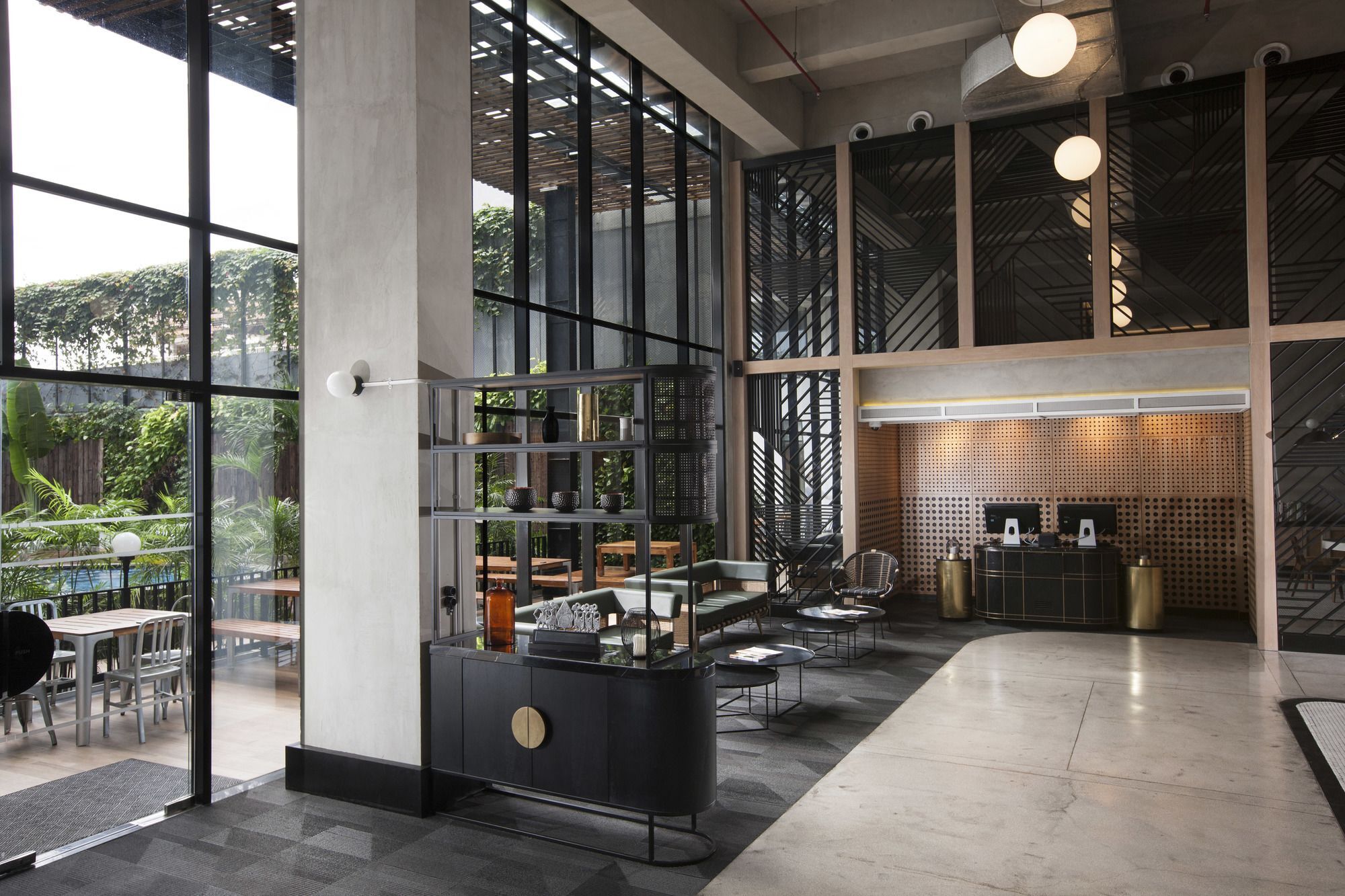 Gaia Cosmo Hotel Yogyakarta Kültér fotó